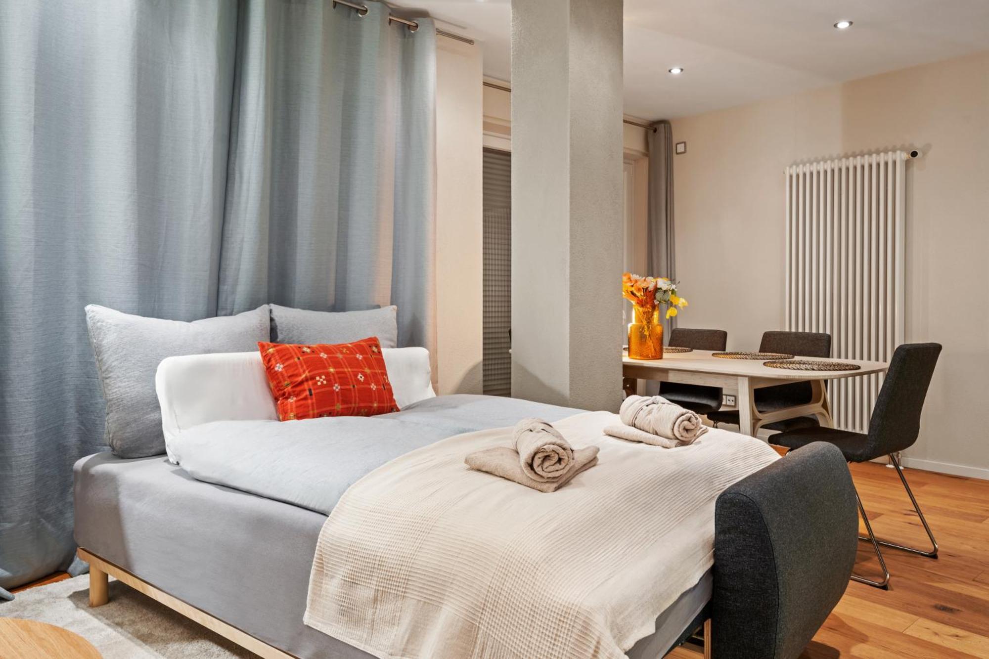 Edler Wohnraum Schwanenteich-suite Mit Balkon, Kaffeevollautomat, Lift & Parkplatz *